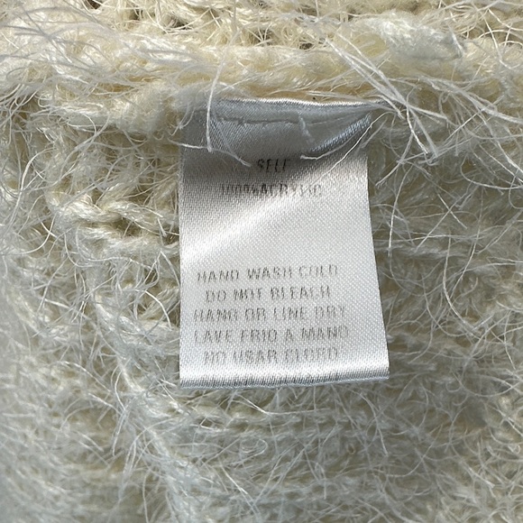 Easel Los Angeles Ivory Fuzzy Knit Oversized Sweater Sz S/M Soft Cozy Pullover - Picture 4 of 7